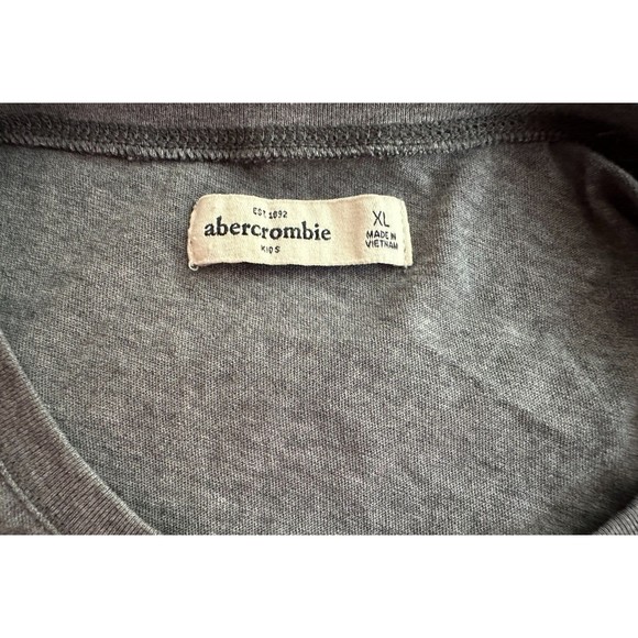 Abercrombie Spell Out Logo Short Sleeve T-shirt Girls Gray Top Size XL - Picture 3 of 4